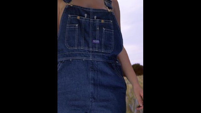 FARM GIRL HAS WARDROBE MALFUNCTION  ENF