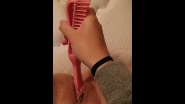 MSKENNEDY plays with her brush