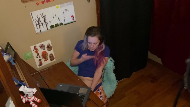 tiny hot milf masturbating to fisting videos - NON NUDE