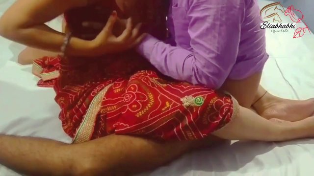 Bhabhi came to the wedding was called and fuck