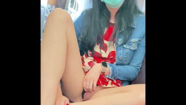 Pussy play and great handjob on a plane - RISKY PUBLIC FLIGHT !