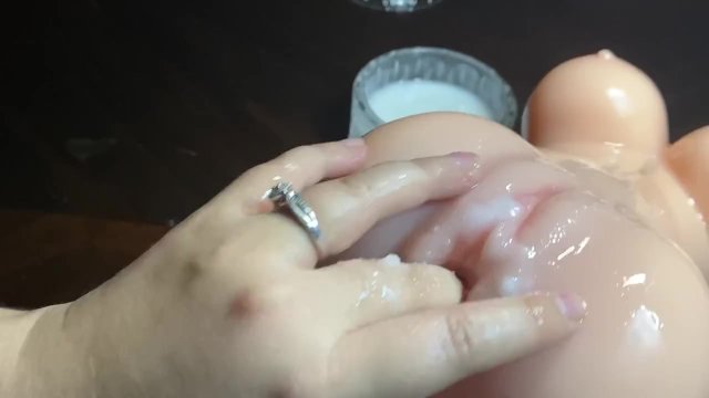 DRIPPING CUM ON SEDUCTIVE DOLL(ASMR)