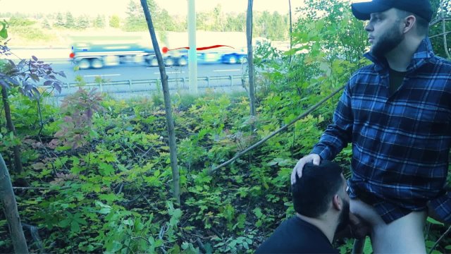 PUBLIC blowjob on the side of a BUSY HIGHWAY during rush hour