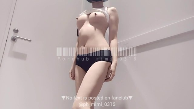 こんなに乳首の輪郭がでちゃうスポーツウェア着れないよ！！！！