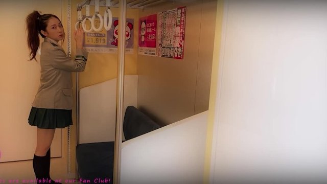 八百万在火车上被变态反派洗脑，高高兴兴给口交骚逼  天天要闻 我的英雄学院  我的英雄学院 妖夜郎 莫莫  角色扮演性爱