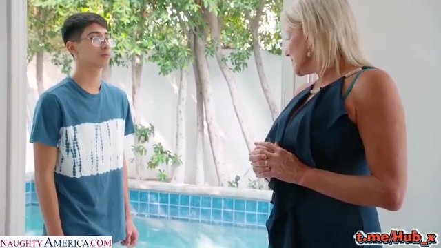 Big Tit Blonde MILF Like My Cock -Payton hall
