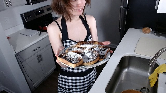 POV ur femboy bf makes you french toast and loves you