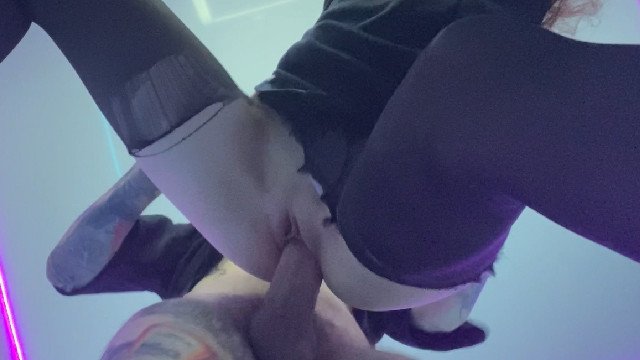 Cumshot in The Pussy Of The Beauty After Rough Fucking in The Public Restroom