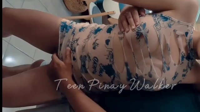 NAKAKALIBOG NA HIPUAN SA HALL WAY PART2
