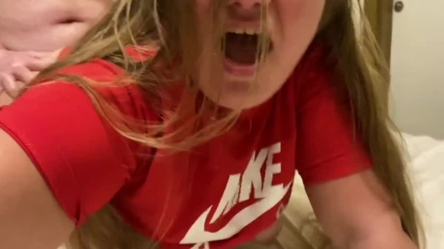 I film myself while a stranger from Tinder fucking me in all holes