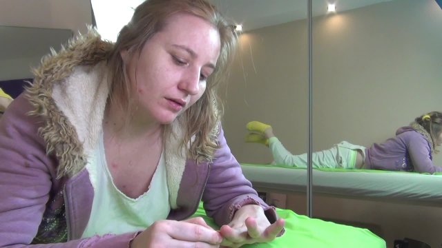 Completely realistic masturbation ( Clothes on ), real orgasm