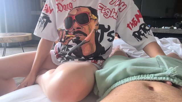 Elle avale la Pipe du matin en Vacances au Mexique, Amatrice Francaise POV Naemyia