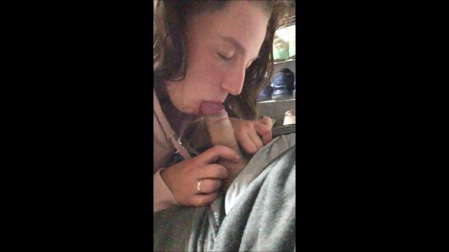A schoolgirl greedy for a penis sucked right on the threshold
